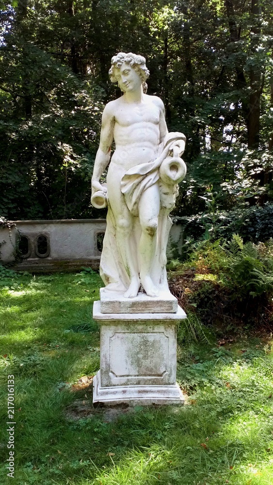 Statue im Park