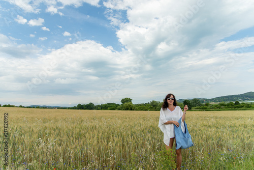 Paya | White Pareo on Field | Balaton