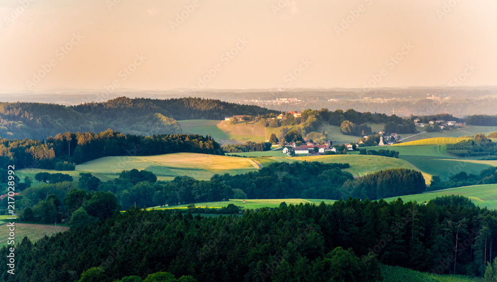 Sonnenuntergang Hügelland Österreich
