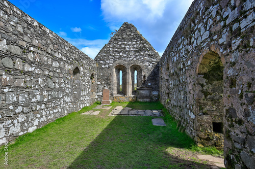 Tableau sur toile Ruin of a church on Islay island