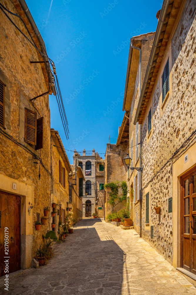 Fototapeta premium Valldemossa auf Mallorca in spanien