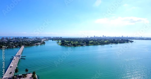 Wallpaper Mural BAYHARB BRIDGE UP SE 1 Torontodigital.ca