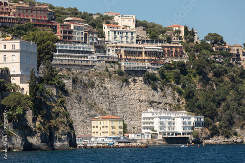 View of houses and hotels on the cliffs in Sorrento. Gulf of Naples, Campania, Italy © wjarek