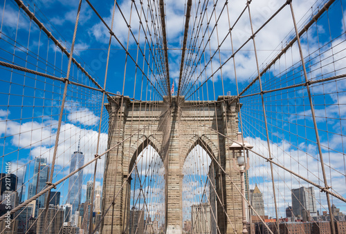 Brooklyn bridge in New York city © Maresol