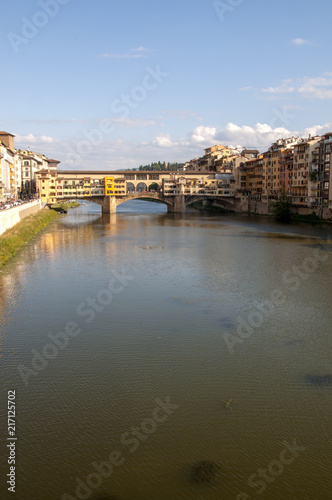 River Arno with Ponte Vecchio © BCT