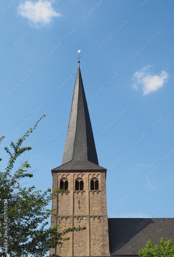 spitzer Kirchturm, Neunkirchen