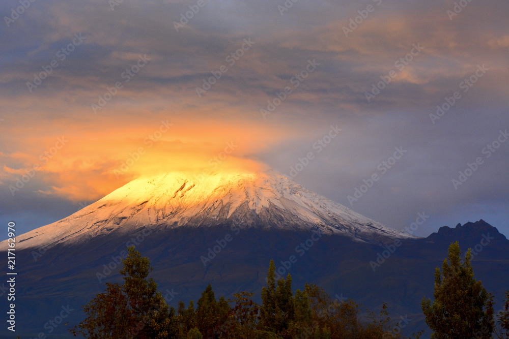 Fototapeta premium Cotopaxi Volcano