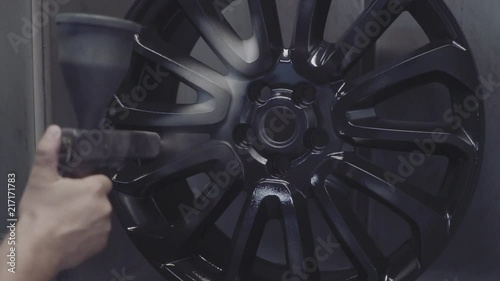 painting of automobile wheels
