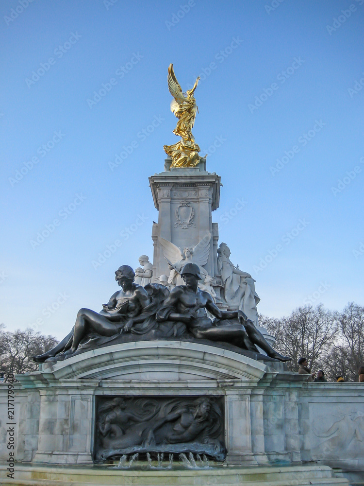 Queen Victoria Statue detailed