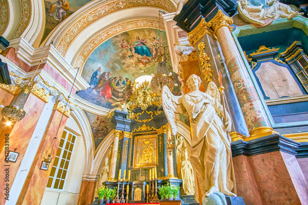 Obraz premium The sculptures of Rosary of Holy Trinity Basilica in Krakow, Poland