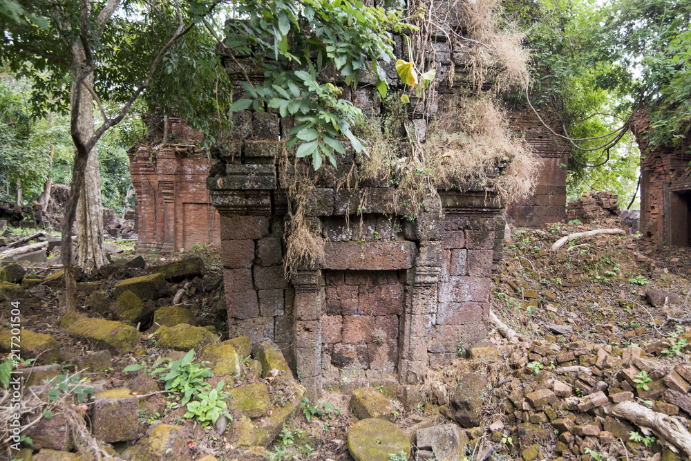 CAMBODIA SRA EM PRASAT NEAK BUOS KHMER TEMPLE