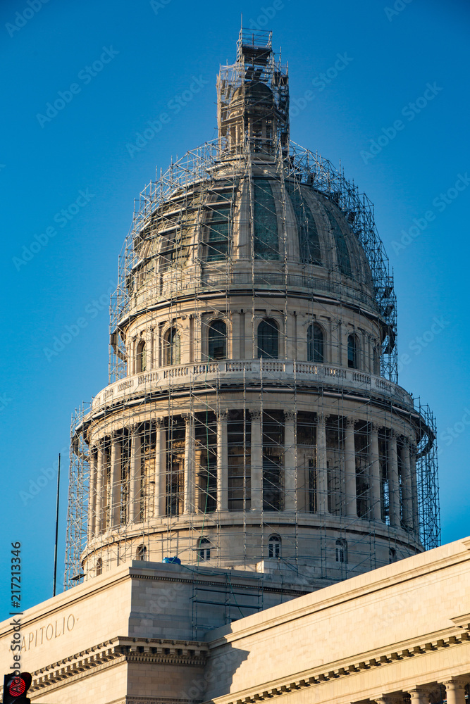 Naklejka premium Capital building dome in Havana, Cuba
