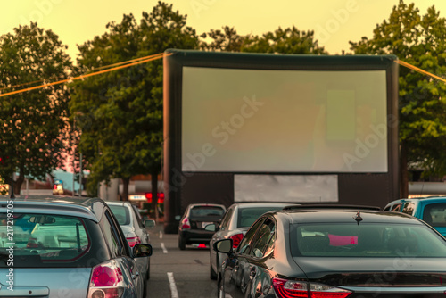 Obraz na płótnie parking with an inflatable screen of a summer cinema w salonie