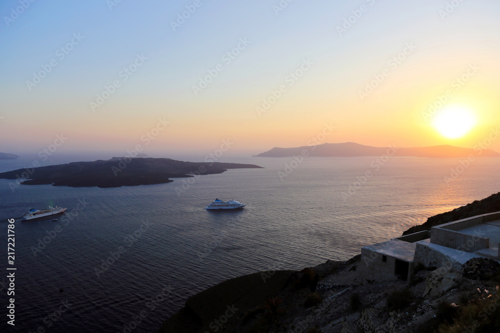 Panorama con tramonto Oia Grecia Santorini