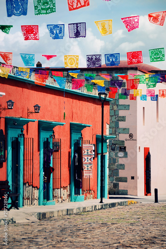 Calle tradicional de oaxaca photo