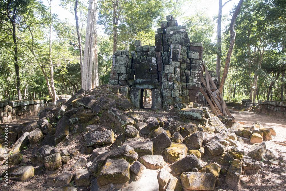 CAMBODIA SRA EM PRASAT KOH KER KHMER TEMPLE