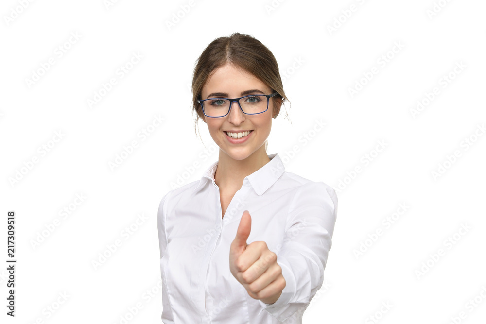 Hübsche blonde Frau mit Brille lacht und zeigt Daumen hoch Hübsche blonde Frau mit Brille lacht und zeigt Daumen hoch