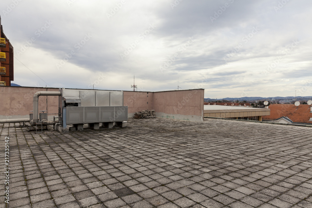 Fototapeta premium flat roof on building