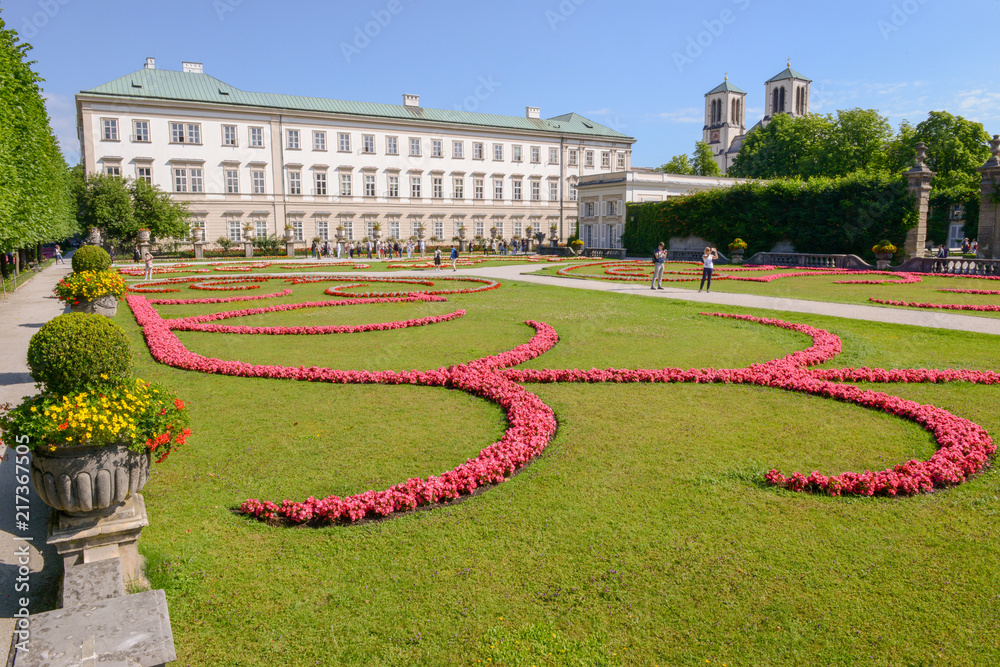 Obraz premium Flowers bloom at the Mirabell Palace Garden in Salzburg, Austria