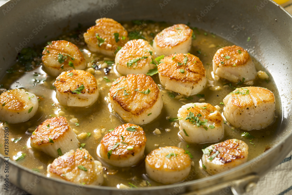 Panned Seared Scallops in Broth Panned Seared Scallops in Broth