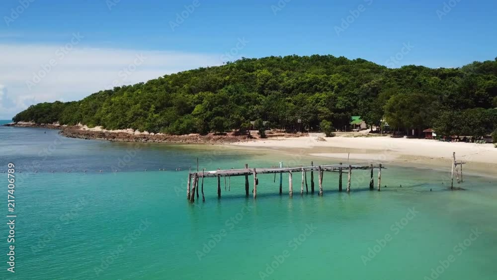 Broken wooden bridge At the beach Located at Koh Samet in Thailand. Broken wooden bridge At the beach Located at Koh Samet in Thailand.