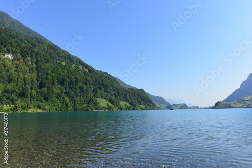 Lungerersee im Kanton Obwalden - Schweiz photo