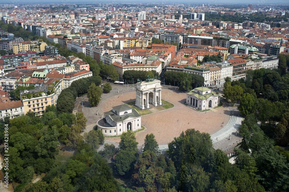 Milano Arco della Pace vista dall'alto Milano Arco della Pace vista dall'alto