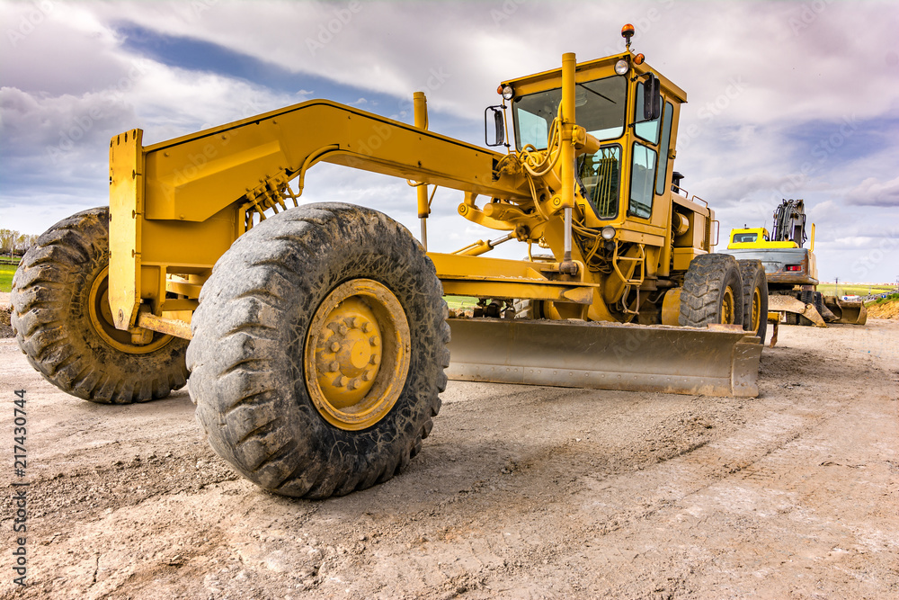 Construction machinery for a road Construction machinery for a road