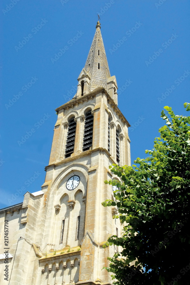 Ville d'Eymet, clocher de l'église Notre-Dame de l'Assomption, département de la Dordogne, Périgord, France