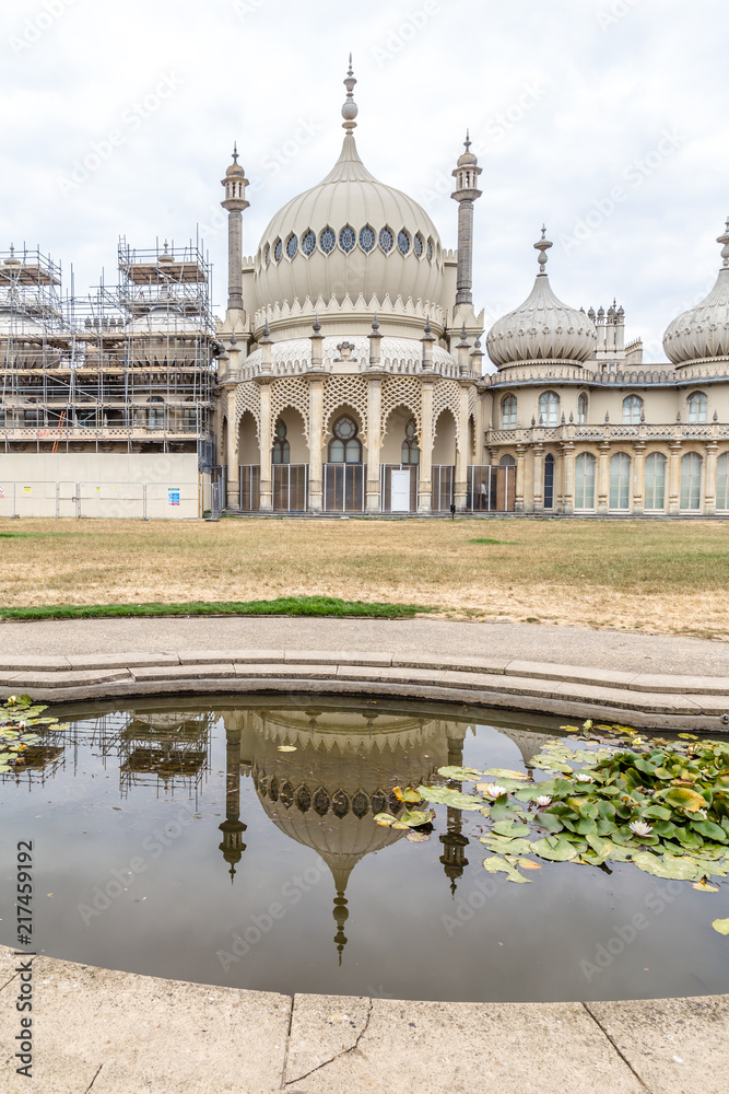 Fototapeta premium Royal Pavilion in Brighton in East Sussex in the UK. The Royal Pavilion is an exotic palace in the centre of Brighton. The palace mixes Regency grandeur with the visual style of India and China.