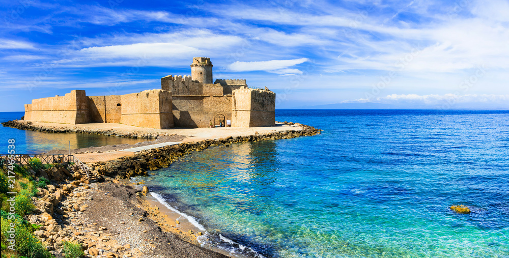 Le Castella .Isola di Capo Rizzuto - amazing castle and beautiful sea in Calabria, Italy - obrazy, fototapety, plakaty 