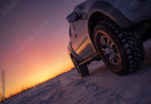 car at sunset © Andrey Snegirev