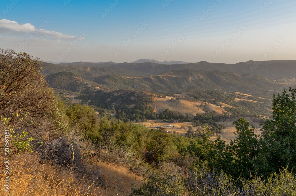 Fototapeta premium sunset in Sierra Nevada foothills King Canyon road, Dunlap, California