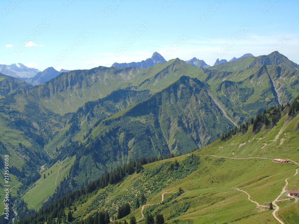 Berge um das KLEINWALSERTAL ( Vorarlberg )