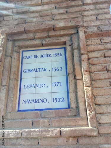 Estatua de Don Álvaro de Bazán en Viso del Marqués  photo