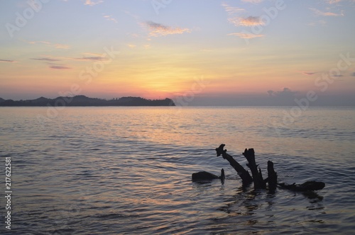 Fototapeta Naklejka Na Ścianę i Meble -  the ray of sunrise moment at Cherating beach, Malaysia