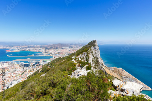 Gibraltar Felsen Fels The Rock Meer Mittelmeer Affenfelsen Übersicht Stadt