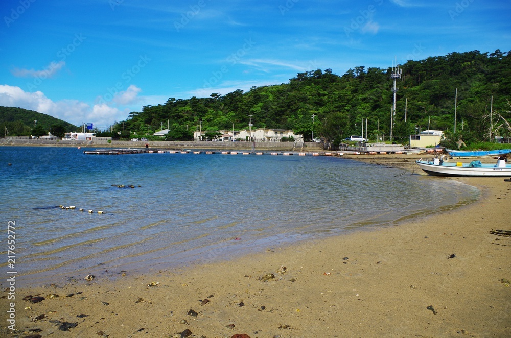 沖縄の田舎の漁港