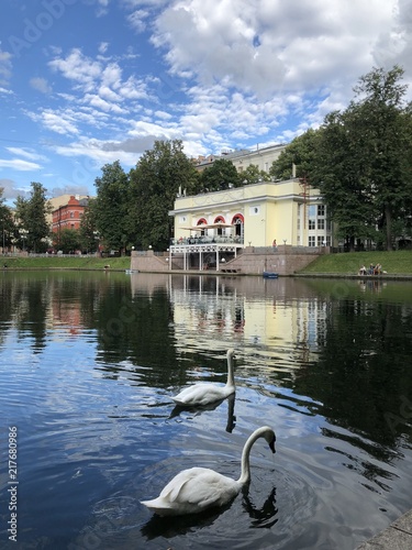 Patriarshiye Ponds (Patriarch's Ponds), summer 2018 photo