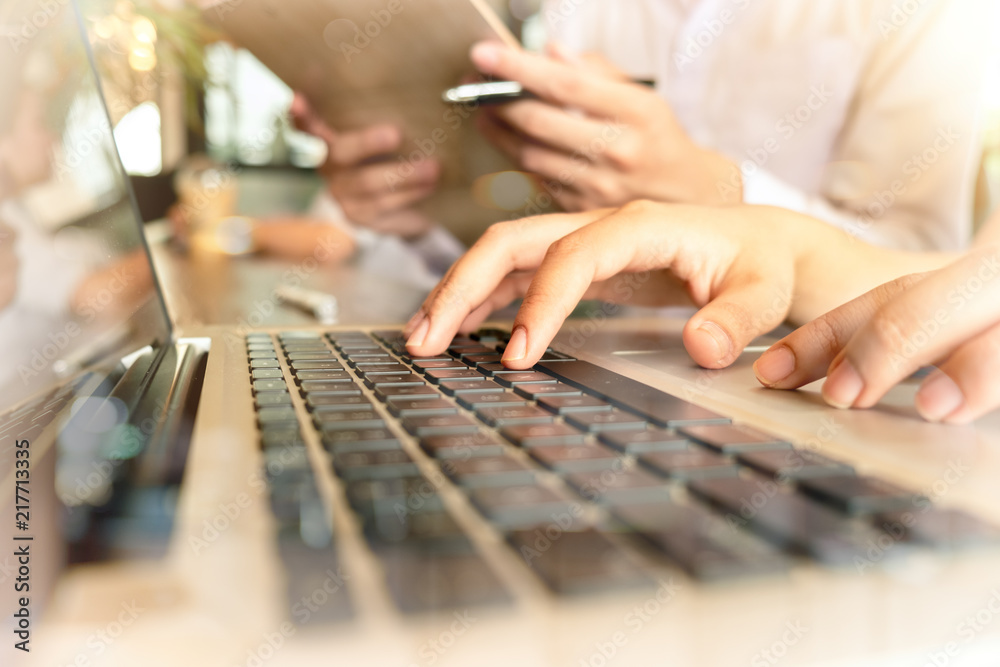 Fototapeta premium Business team meeting present