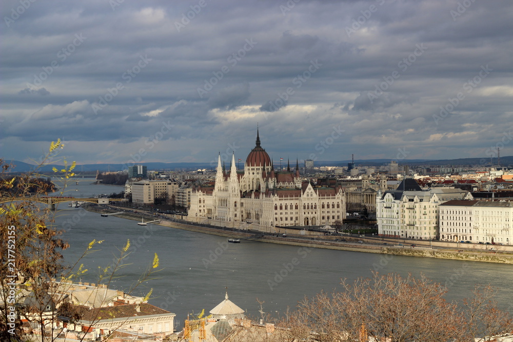 Fototapeta premium Parliament in Budapest, Hunary 