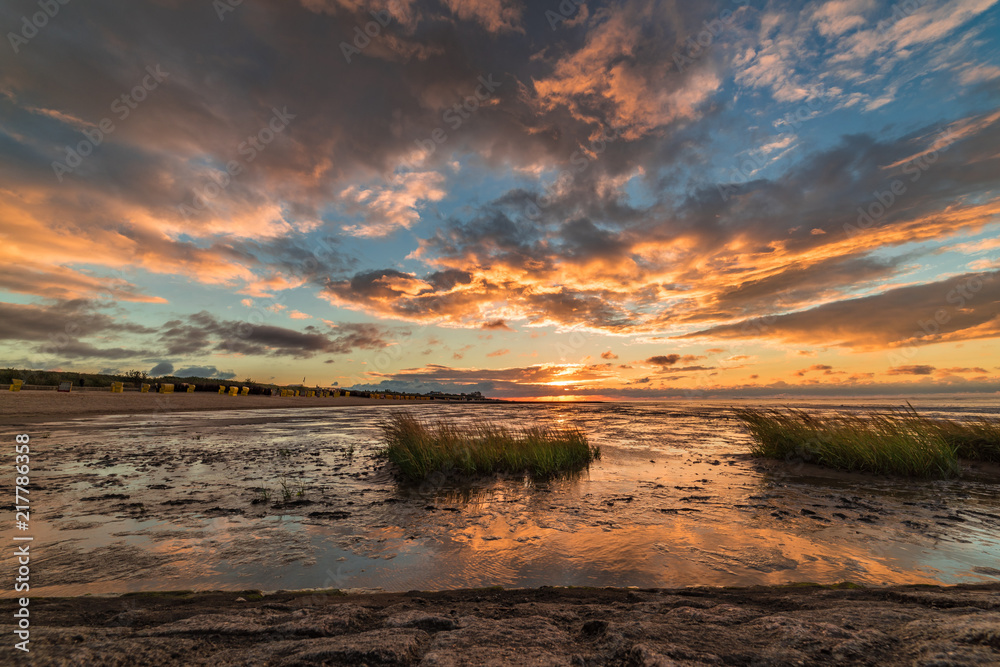 Fototapeta premium Sonnenuntergang an der Nordsee