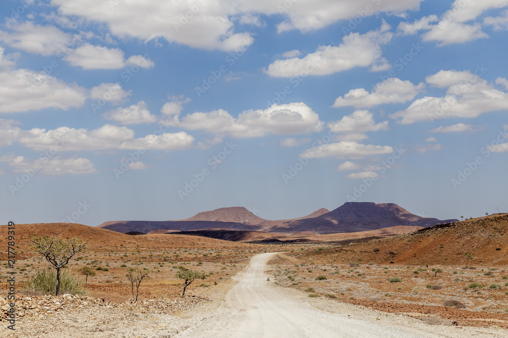 route déserte Namibie montagne paysage