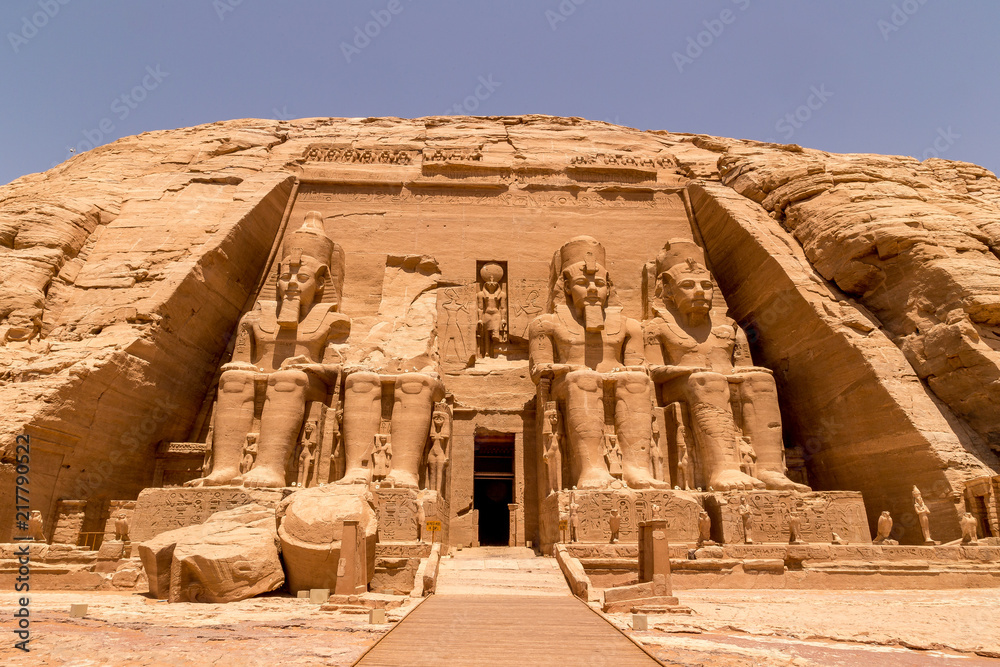 Obraz premium Front świątyni Abu Simbel, Asuan, Egipt, Afryka