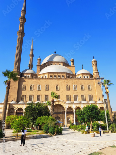 take a photo of ancient mosque in egypt