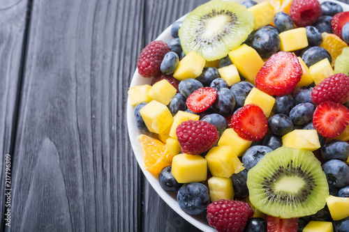 Fresh fruit and berries salad