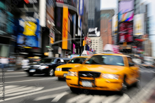 Fototapet Yellow taxi cabs in Manhattan New York City