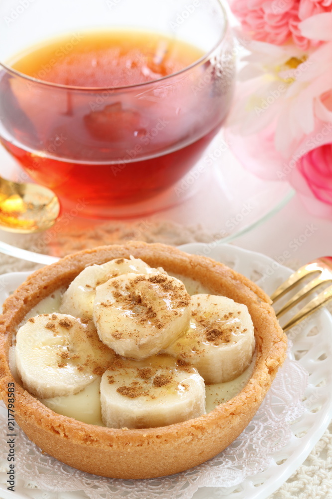 Banana and cinnamon powder tart Banana and cinnamon powder tart