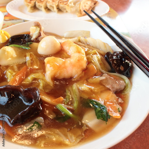 Photos Chinese food, seafood and noodles with dumpling