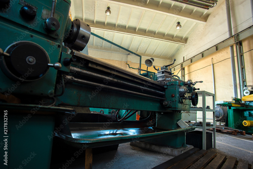 An empty lathe at the enterprise in the workshop is a wide-angle plan.